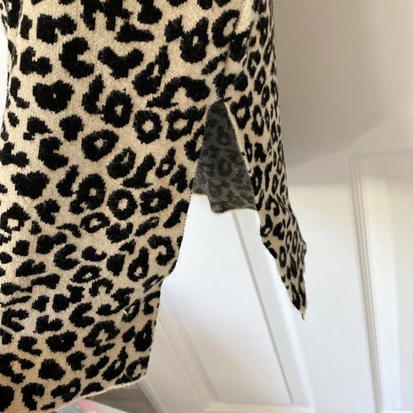 JOA Leopard Print Sweater Skirt - Picture 3 of 6